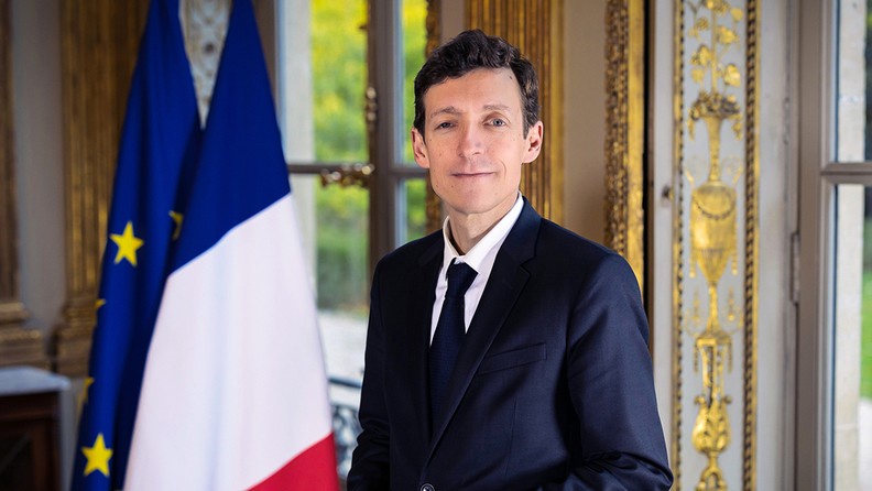 La France veut mettre l'IA au programme des lycéens